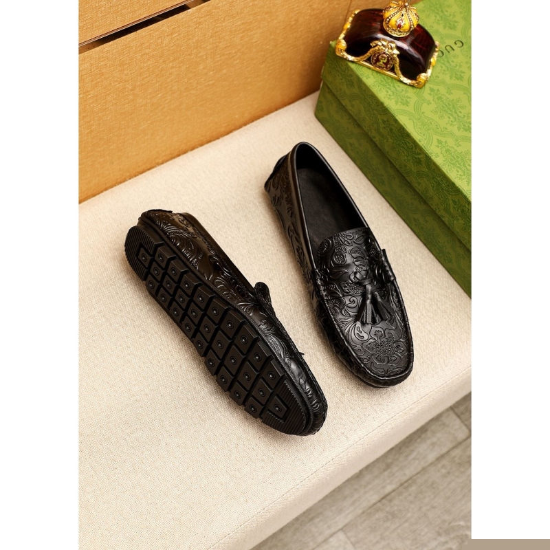 G*u*i leather shoes